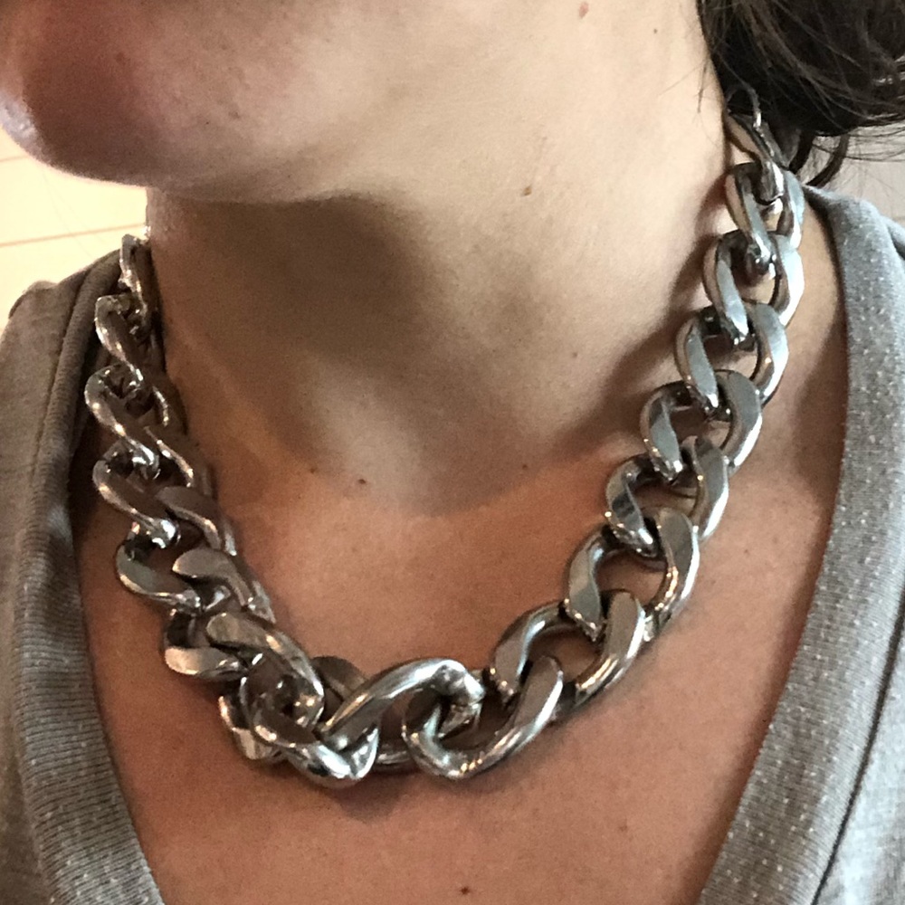 NWOT Chunky Silver Street Style Chainlink Necklace